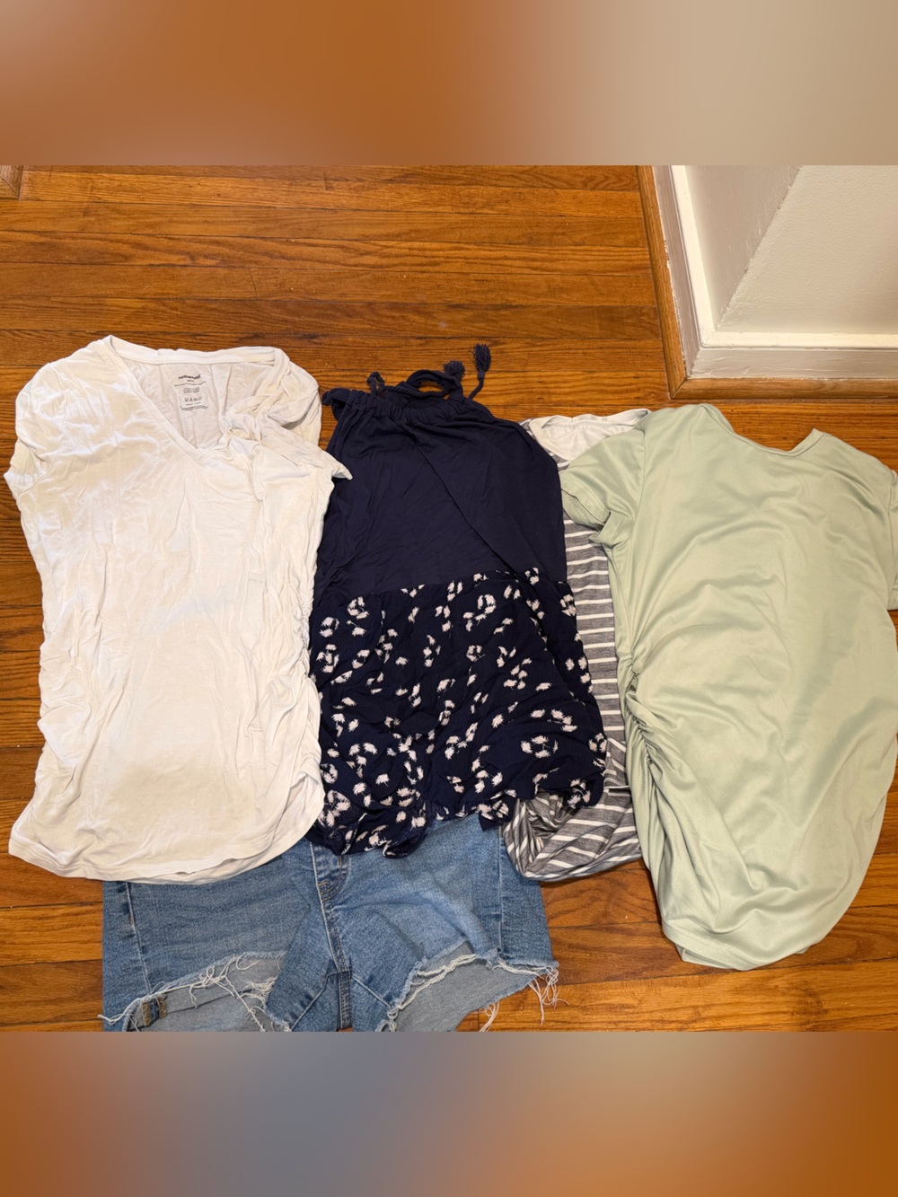 Maternity lot (spring/summer) size Small